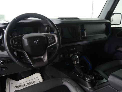 Used 2023 Ford Bronco Black Diamond w/ Sasquatch Package image 16