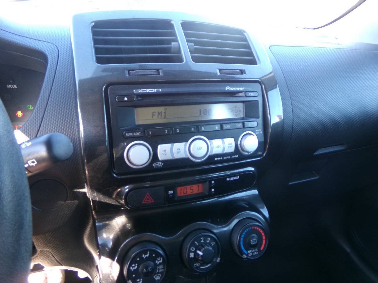 Used 2009 Scion xD FWD image 15