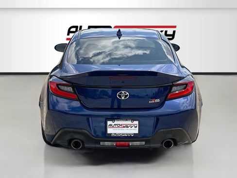 Used 2024 Toyota GR86 Premium RWD image 6