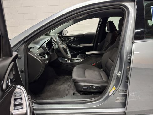 Used 2024 Chevrolet Malibu LT image 13