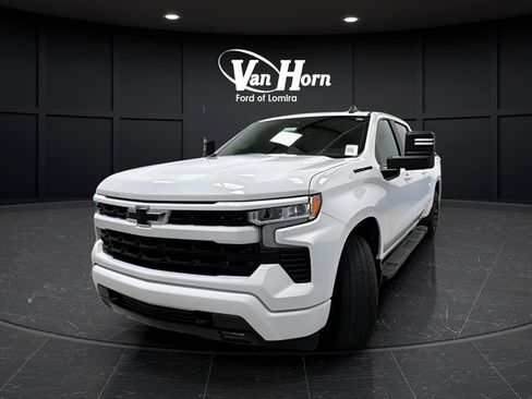 Used 2024 Chevrolet Silverado 1500 RST w/ True North Edition Plus AWD/4WD image 3