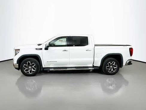 Used 2022 GMC Sierra 1500 SLT w/ SLT Premium Plus Package image 4