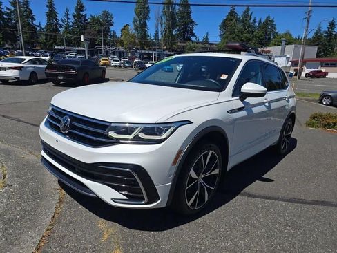 Used 2023 Volkswagen Tiguan SEL R-Line AWD/4WD image 3