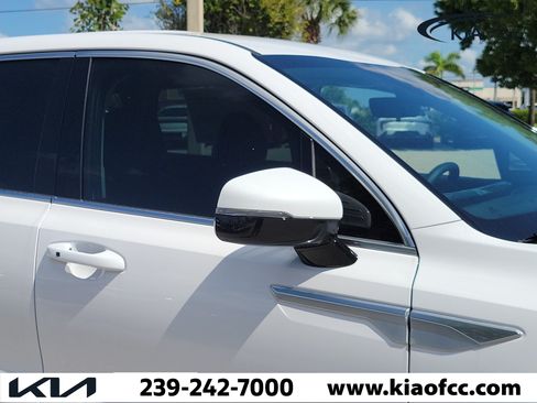 New 2026 Kia Sorento LX FWD image 8
