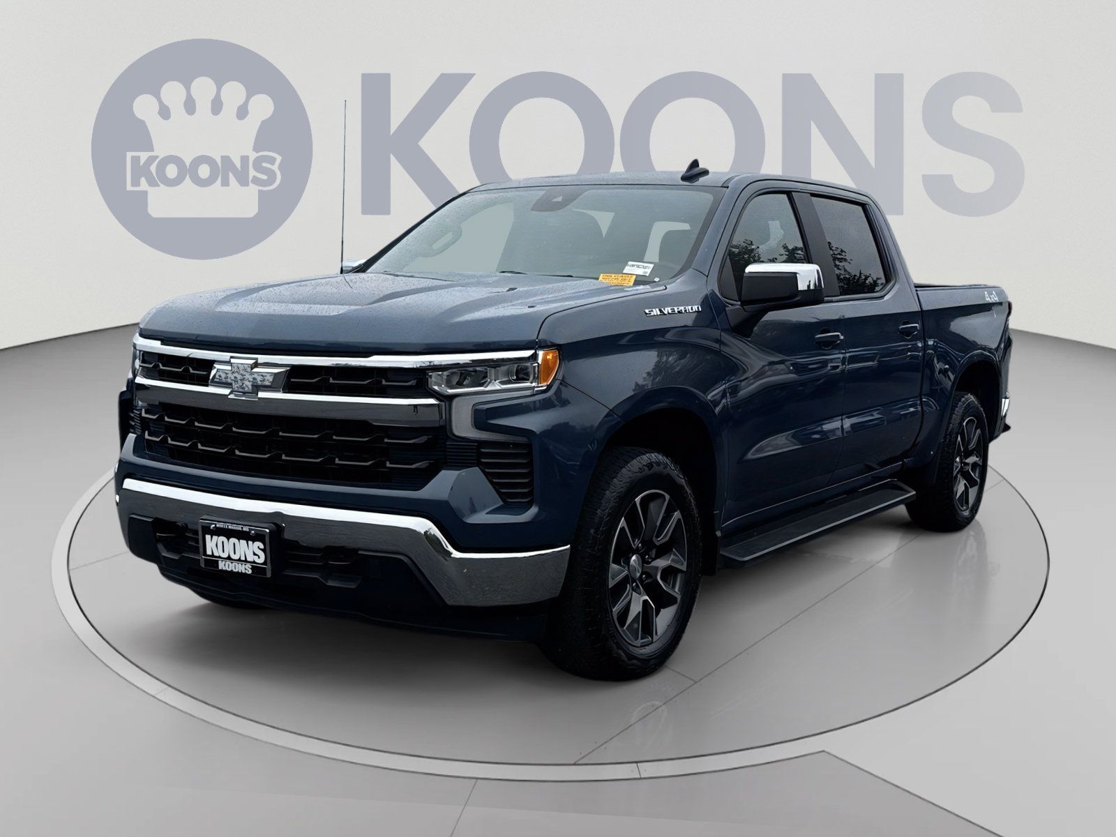 Used 2024 Chevrolet Silverado 1500 LT AWD/4WD image 5