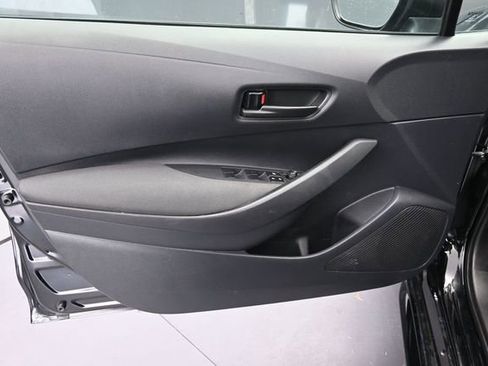 Used 2025 Toyota Corolla LE FWD image 28