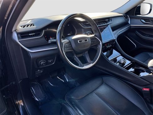 Used 2021 Jeep Grand Cherokee L Limited image 8