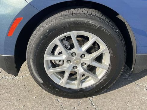 Used 2024 Chevrolet Equinox LS w/ Driver Confidence II Package FWD image 9