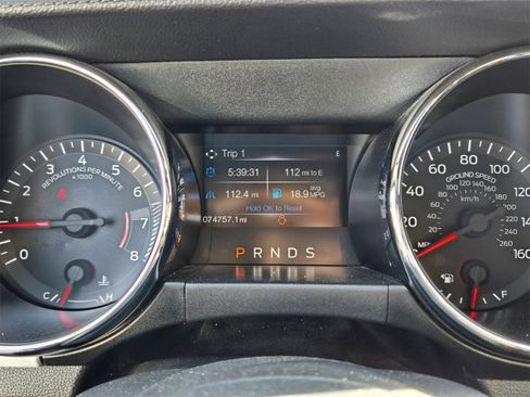 Used 2017 Ford Mustang Premium image 13