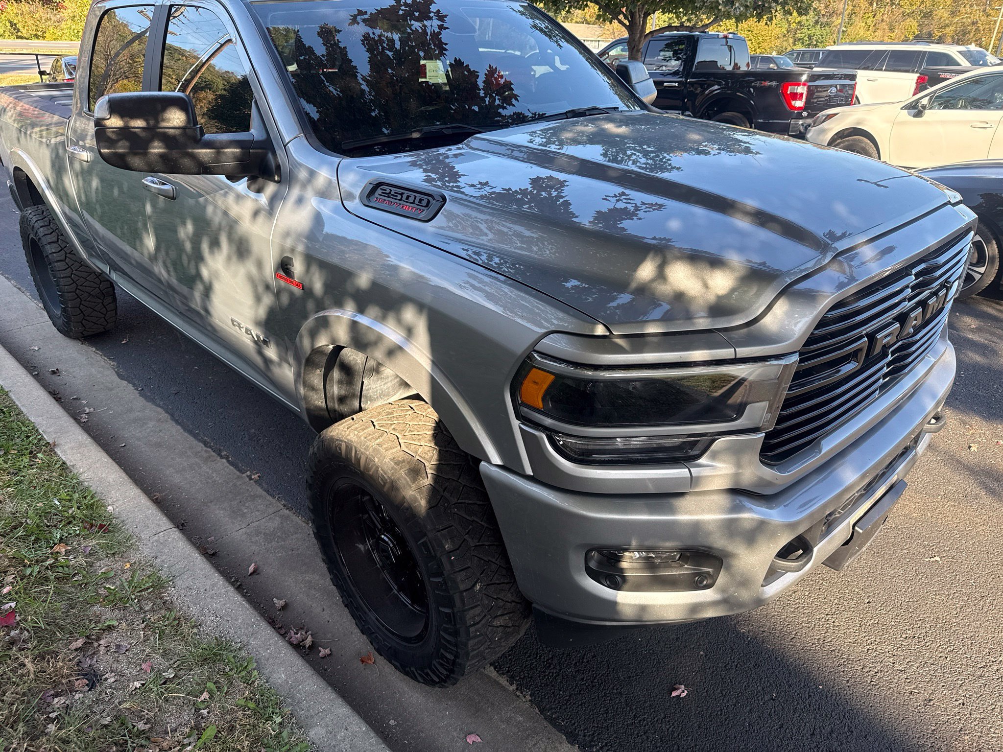 Used 2021 RAM 2500 Laramie AWD/4WD image 3