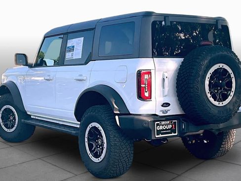 Used 2023 Ford Bronco Outer Banks w/ Sasquatch Package AWD/4WD image 12