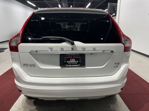 Used 2017 Volvo XC60 T5 Inscription w/ Preferred Option Package image 13