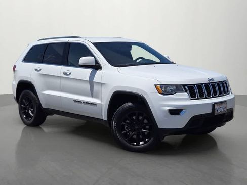 Used 2021 Jeep Grand Cherokee Laredo AWD/4WD image 8