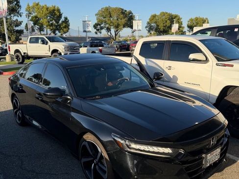 Used 2021 Honda Accord Sport image 2