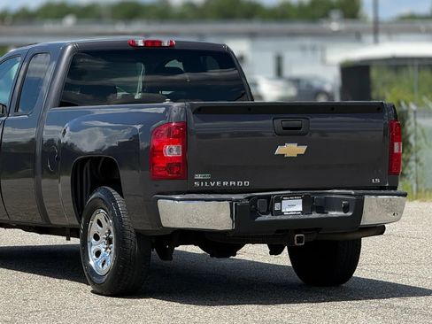 Used 2011 Chevrolet Silverado 1500 LS AWD/4WD image 16
