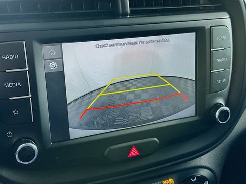 Used 2025 Kia Soul LX w/ LX Technology Package image 21