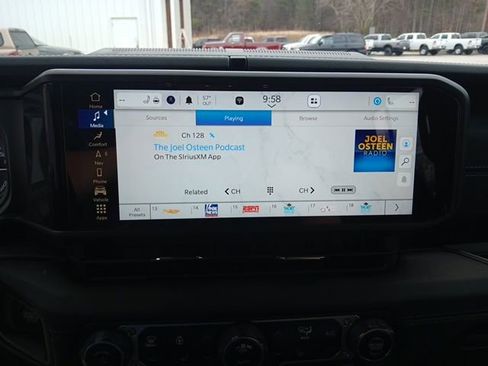 Used 2024 Jeep Wrangler High Altitude AWD/4WD image 41