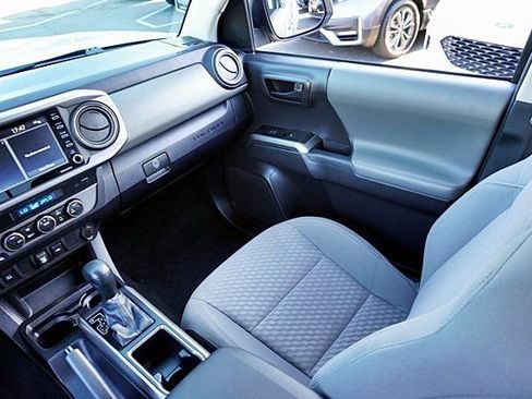 Used 2022 Toyota Tacoma SR5 image 23