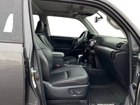 Used 2019 Toyota 4Runner TRD Off-Road Premium AWD/4WD image 22