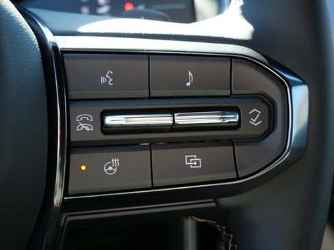 New 2026 GMC Acadia AT4 w/ Luxury Package image 13