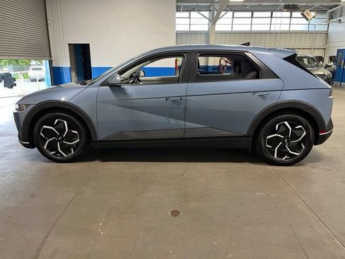 Used 2024 Hyundai Ioniq 5 SE AWD/4WD image 6