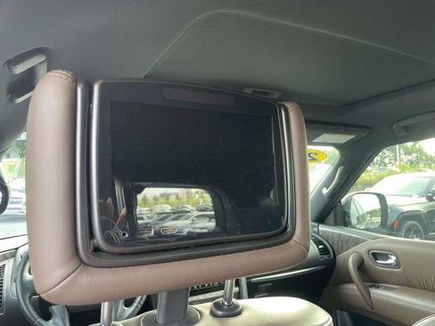 Used 2022 Nissan Armada Platinum w/ Captain's Chairs Package RWD image 14