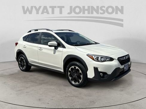 Used 2021 Subaru Crosstrek 2.0i Premium w/ Moonroof Package AWD/4WD image 7