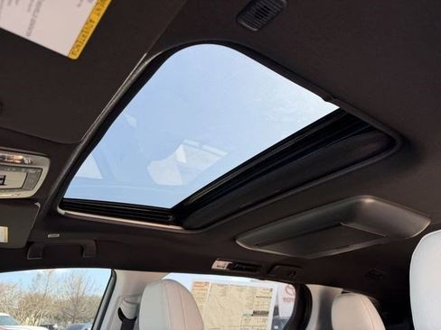 New 2026 Toyota Sienna XSE image 24