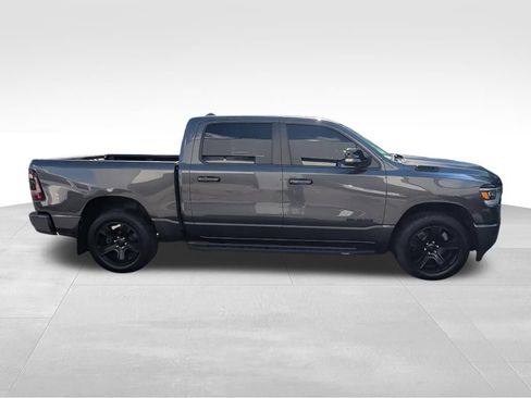 Used 2022 RAM 1500 Big Horn AWD/4WD image 6