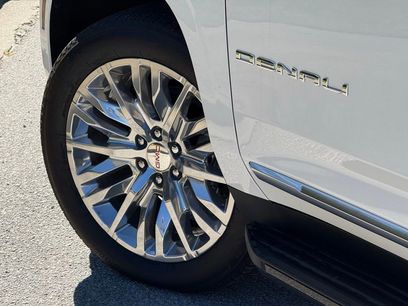 New 2025 GMC Yukon Denali w/ LPO, Floor Liner Package