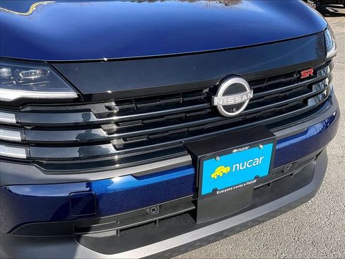 Used 2025 Nissan Kicks SR image 27