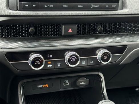 Certified 2025 Honda CR-V LX image 25