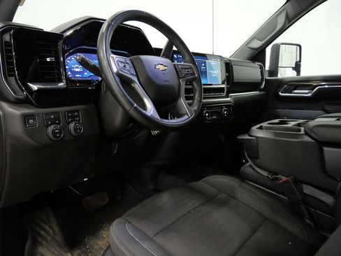 Used 2024 Chevrolet Silverado 2500 LT w/ All Star Edition AWD/4WD image 10