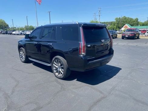 Used 2020 Cadillac Escalade Luxury w/ Escalade Sport Edition AWD/4WD image 3