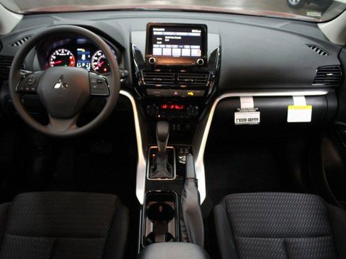 New 2026 Mitsubishi Eclipse Cross LE image 20