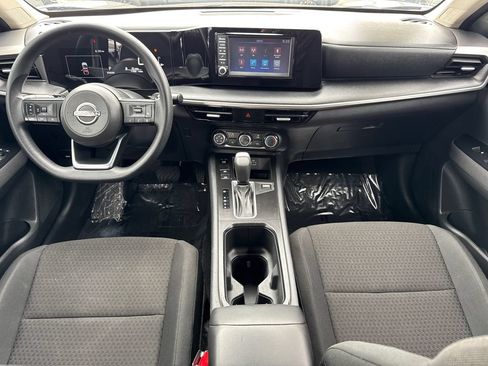 Used 2025 Nissan Kicks S AWD/4WD image 19