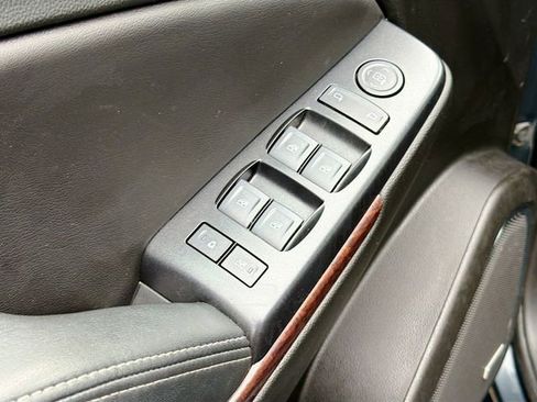 Used 2019 GMC Yukon SLE w/ SLE Value Package image 15