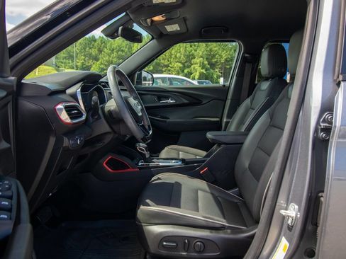 Used 2022 Chevrolet TrailBlazer RS FWD image 6
