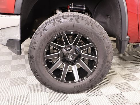 Used 2020 Chevrolet Silverado 2500 LT w/ Texas Edition image 17