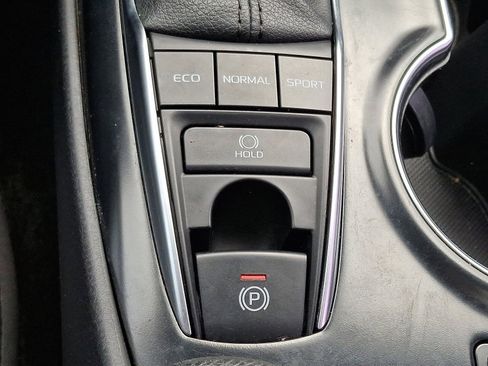 Used 2020 Toyota Camry XSE image 26