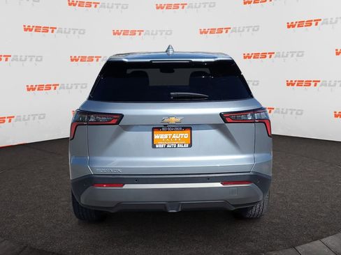 Used 2025 Chevrolet Equinox LT FWD image 4