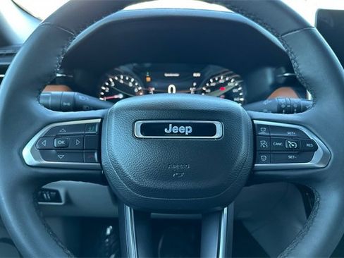Certified 2024 Jeep Compass Limited image 22