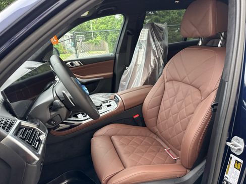 New 2026 BMW X7 xDrive40i w/ M Sport Package image 12