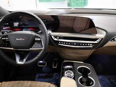 New 2026 Cadillac Lyriq V image 14