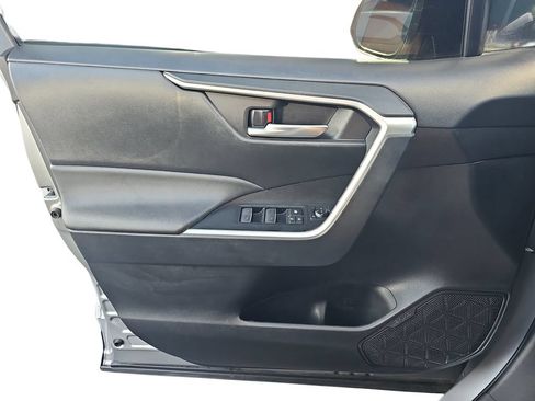 Used 2023 Toyota RAV4 XLE Premium FWD image 26