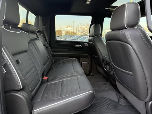 Used 2025 GMC Sierra 2500 AT4X w/ AT4X AEV Edition image 26