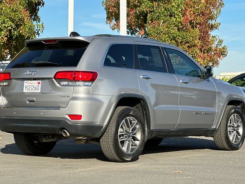 Certified 2020 Jeep Grand Cherokee Limited w/ Luxury Group II image 4