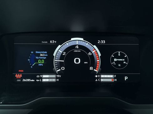 Used 2024 Toyota Tundra Limited w/ TRD Off-Road Package image 17