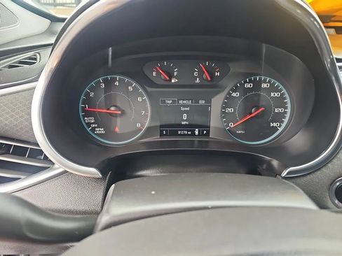Used 2020 Chevrolet Malibu LT FWD image 13