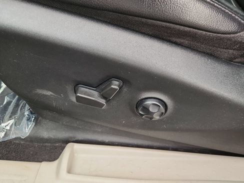 Used 2022 Chrysler Pacifica Touring-L FWD image 8